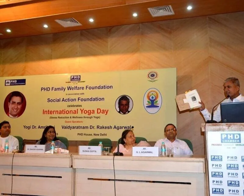 Dr. Amrit Raj Discussion On Ayurveda In PHD Chamber, Delhi